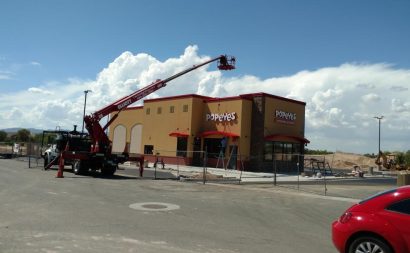 3 Ways Regular Maintenance Keeps Your Business Sign Lit